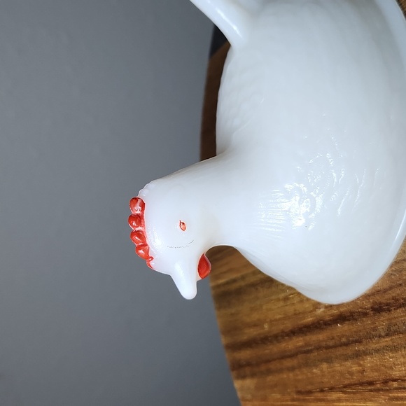 Hen on Nest Indiana Glass Co or LE Smith 4.25" Milk Glass Red comb wattle - Picture 8 of 10